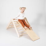 Triangle d’escalade Montessori transformable avec rampe 2 en 1