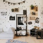 Penderie maison avec rangement intégré – mobilier enfant Montessori