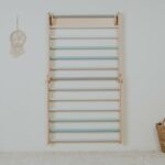 Triangle d’Escalade Pikler avec Mur Suédois – Couleurs Pastel | Pour Enfants de 6 Mois à 7 Ans