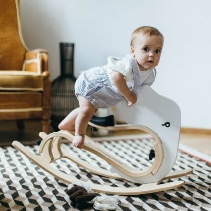 Éléphant en bois à bascule 6 à 18 mois