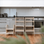 Tabouret marchepied à hauteur ajustable – Bois naturel