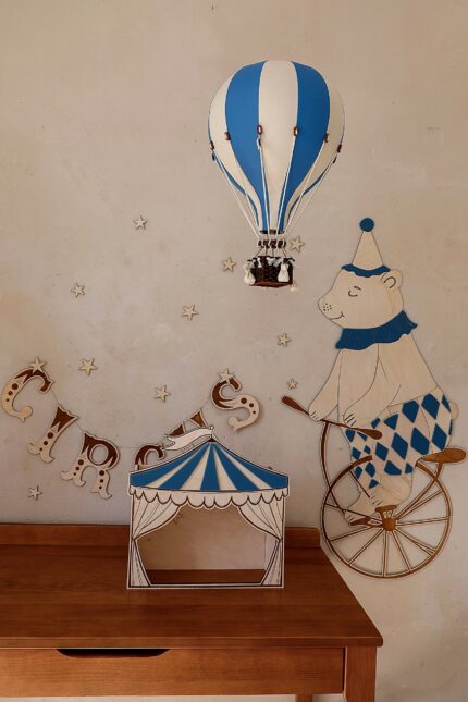 Ours sur Son Vélo de Cirque - Décoration Murale Enfant