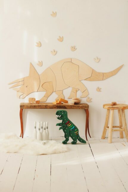 Dinosaure Triceratops - Décoration Murale en Bois Naturel