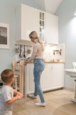 Tour d'observation convertible en table d'apprentissage - 2 en 1