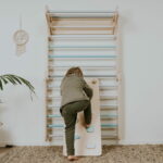 Rampe d'escalade - Extension pour Triangle Pikler et Mur suédois - Pastel – Image 4