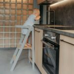 Tour d'observation de cuisine pliable pour enfant – en Bois Premium – Image 6