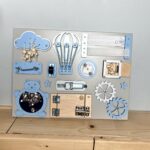 Tableau sensoriel Montessori - Busy Board - avec Portes - 30 × 40 cm