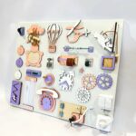 Tableau sensoriel Montessori - Busy Board - 50×60 cm - Moyen – Image 8