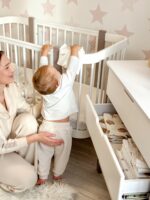 Lit bébé évolutif ELIN - avec matelas - Cappuccino et blanc – Image 5