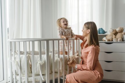 Berceau Bébé Rond OLIN - avec Matelas - Blanc